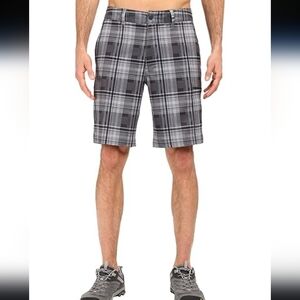 The North Face Men's Hybrid Glat Front Gray Plaid Shorts 38